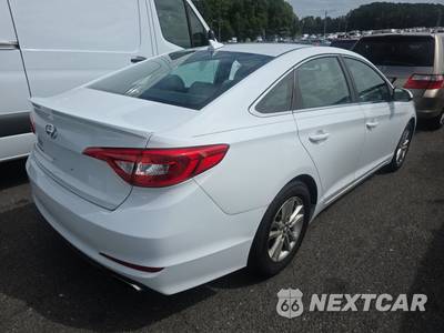2015 Hyundai Sonata SE - zdjęcie 4 z 25 - miniatura