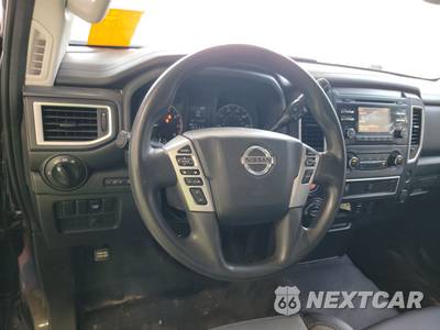 2017 Nissan TITAN S Crew Cab Short Bed - zdjęcie 10 z 33 - miniatura