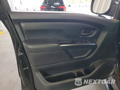 2017 Nissan TITAN S Crew Cab Short Bed - zdjęcie 9 z 33 - miniatura