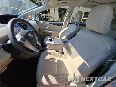 2012 Toyota Prius v Five - zdjęcie 7 z 38 - miniatura