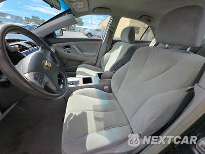 2009 Toyota Camry LE - zdjęcie 7 z 37 - miniatura