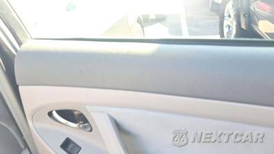 2009 Toyota Camry LE - zdjęcie 35 z 37 - miniatura
