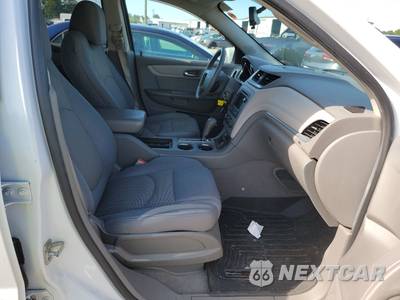 2017 Chevrolet Traverse LS 1LS - zdjęcie 8 z 28 - miniatura