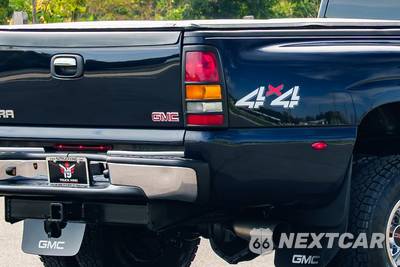 2006 GMC Sierra 3500 SLE-2 Extended Cab Long Bed 3SB w/Rear Doors DRW - zdjęcie 17 z 50 - miniatura