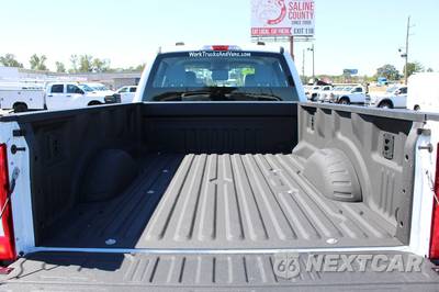 2026 Ford Super Duty F-250 XL Crew Cab Long Bed - zdjęcie 14 z 50 - miniatura