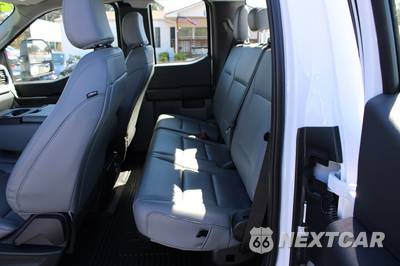 2026 Ford Super Duty F-250 XL Extended Cab Long Bed w/Rear Doors - zdjęcie 19 z 47 - miniatura