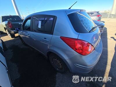 2010 Nissan Versa 1.8 S Hatchback - zdjęcie 6 z 34 - miniatura