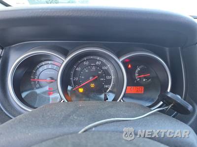 2010 Nissan Versa 1.8 S Hatchback - zdjęcie 12 z 34 - miniatura