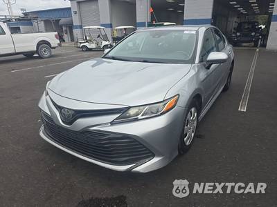 2019 Toyota Camry L - zdjęcie 1 z 50 - miniatura