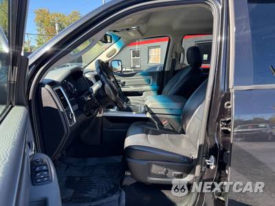 2018 Ram 1500 Big Horn Crew Cab Short Bed - zdjęcie 8 z 27 - miniatura