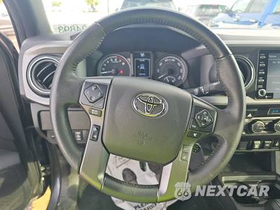 2022 Toyota Tacoma TRD Off-Road Crew Cab Medium Bed - zdjęcie 10 z 27 - miniatura