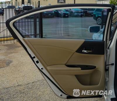 2015 Honda Accord Sedan EX - zdjęcie 13 z 42 - miniatura