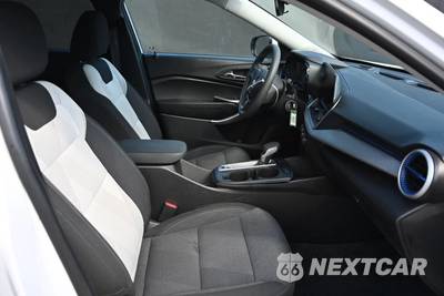 2025 Chevrolet Trax LS - zdjęcie 11 z 17 - miniatura