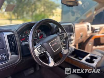 2018 GMC Sierra 1500 SLT Crew Cab Short Bed 4SA - zdjęcie 14 z 27 - miniatura