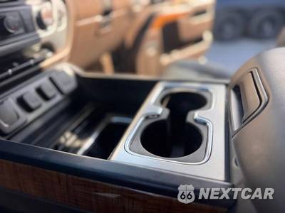 2018 GMC Sierra 1500 SLT Crew Cab Short Bed 4SA - zdjęcie 18 z 27 - miniatura