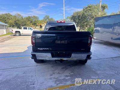 2018 GMC Sierra 1500 SLT Crew Cab Short Bed 4SA - zdjęcie 6 z 27 - miniatura