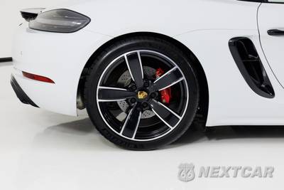 2022 Porsche 718 Cayman GTS 4.0 - zdjęcie 11 z 20 - miniatura