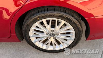 2020 Toyota Camry Hybrid XLE - zdjęcie 24 z 27 - miniatura