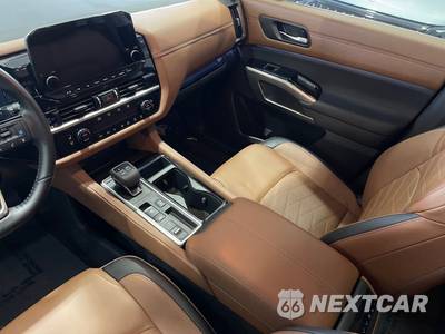 2025 Nissan Pathfinder Platinum - zdjęcie 28 z 56 - miniatura