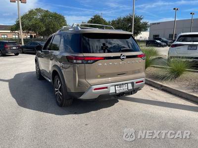 2025 Nissan Pathfinder Platinum - zdjęcie 55 z 56 - miniatura