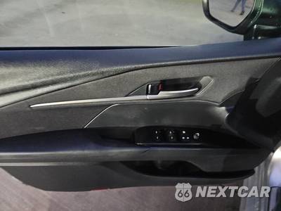 2026 Toyota Camry LE - zdjęcie 9 z 23 - miniatura