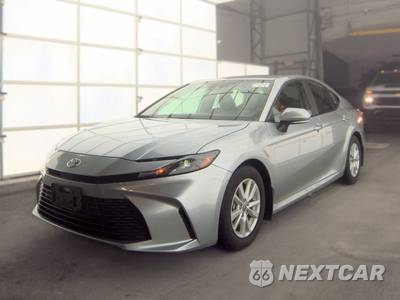 2026 Toyota Camry LE - zdjęcie 1 z 23 - miniatura