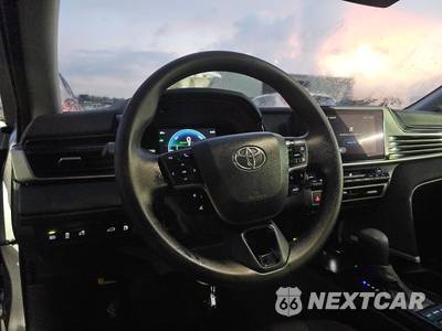 2026 Toyota Camry LE - zdjęcie 10 z 23 - miniatura