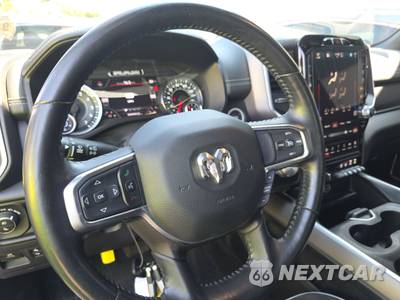 2023 Ram 1500 Laramie Crew Cab Short Bed - zdjęcie 10 z 23 - miniatura