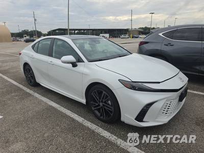 2026 Toyota Camry XSE - zdjęcie 3 z 19 - miniatura