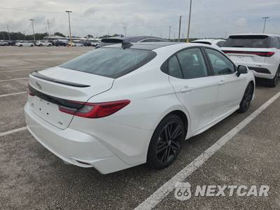 2026 Toyota Camry XSE - zdjęcie 4 z 19 - miniatura