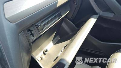2019 Volkswagen Tiguan SEL - zdjęcie 35 z 48 - miniatura