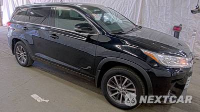 2017 Toyota Highlander XLE - zdjęcie 3 z 40 - miniatura