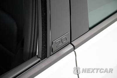 2023 Volkswagen Golf R 20th Anniversary Edition - zdjęcie 11 z 13 - miniatura