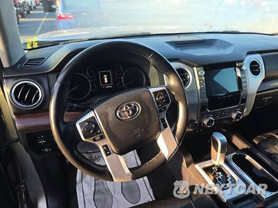 2020 Toyota Tundra Limited Extended Cab Medium Bed - zdjęcie 11 z 33 - miniatura