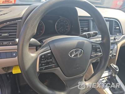 2017 Hyundai Elantra SE Sedan - zdjęcie 10 z 18 - miniatura