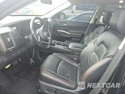 2024 Nissan Pathfinder Platinum - zdjęcie 7 z 24 - miniatura