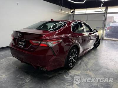 2018 Toyota Camry SE - zdjęcie 5 z 28 - miniatura