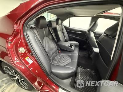 2018 Toyota Camry SE - zdjęcie 22 z 28 - miniatura
