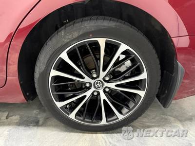 2018 Toyota Camry SE - zdjęcie 24 z 28 - miniatura