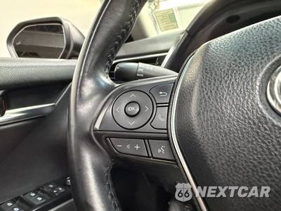 2018 Toyota Camry SE - zdjęcie 13 z 28 - miniatura