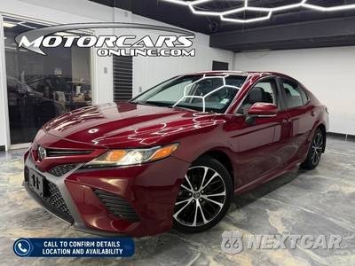 2018 Toyota Camry SE - zdjęcie 1 z 28 - miniatura