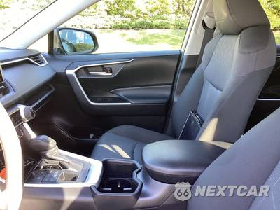 2025 Toyota RAV4 XLE - zdjęcie 24 z 28 - miniatura