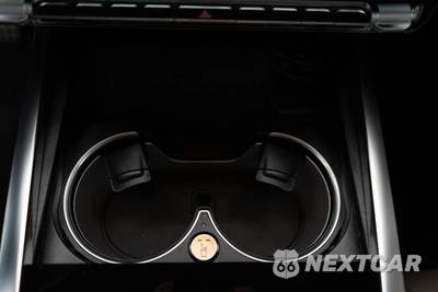 2026 Mercedes-Benz G 550 4MATIC - zdjęcie 25 z 65 - miniatura