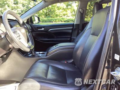 2019 Toyota Highlander Limited - zdjęcie 26 z 31 - miniatura