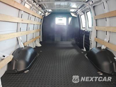 2025 GMC Savana 2500 Cargo Van 1WT 135.0" WB - zdjęcie 15 z 34 - miniatura