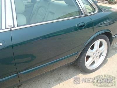 1998 Jaguar XJ8 - zdjęcie 39 z 79 - miniatura