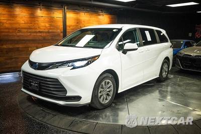 2024 Toyota Sienna LE 8-Passenger 120.5" WB - zdjęcie 2 z 27 - miniatura