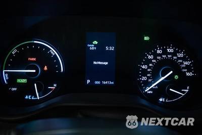 2024 Toyota Sienna LE 8-Passenger 120.5" WB - zdjęcie 17 z 27 - miniatura