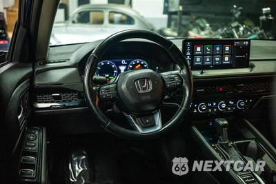 2025 Honda Accord Hybrid Touring - zdjęcie 15 z 31 - miniatura