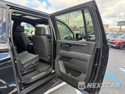 2025 Chevrolet Suburban RST 1SP - zdjęcie 47 z 67 - miniatura